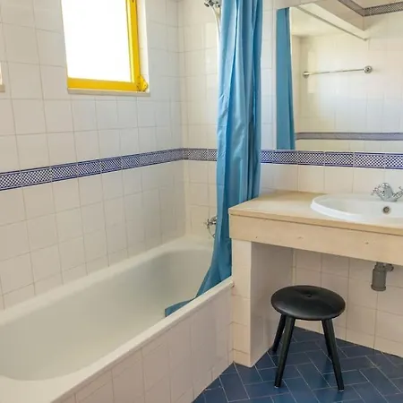 Sunshine Salgados Guia Algarve Албуфейра