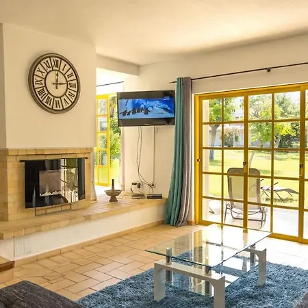 Sunshine Salgados Guia Algarve Албуфейра
